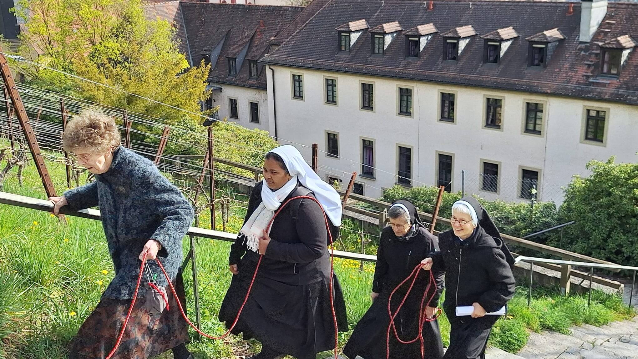 Wir ziehen alle an einem Strang