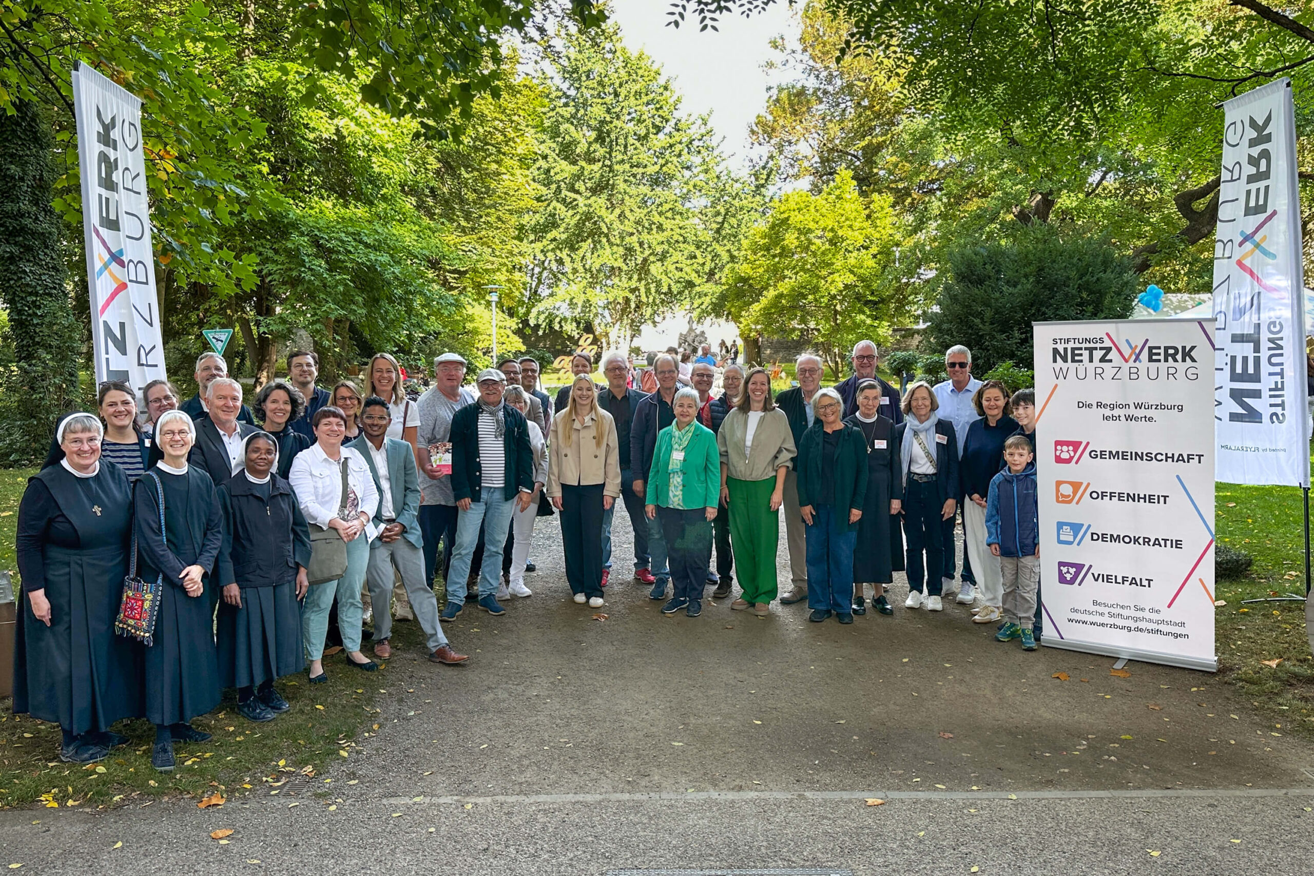 Gruppenbild des Stiftungsnetzwerks